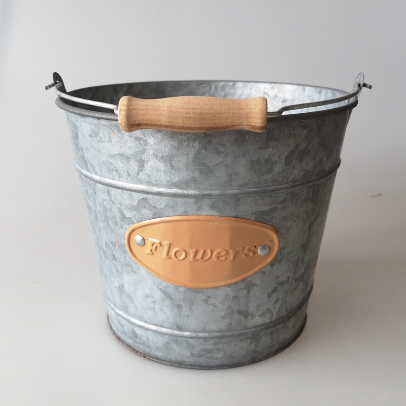 Round Metal bucket