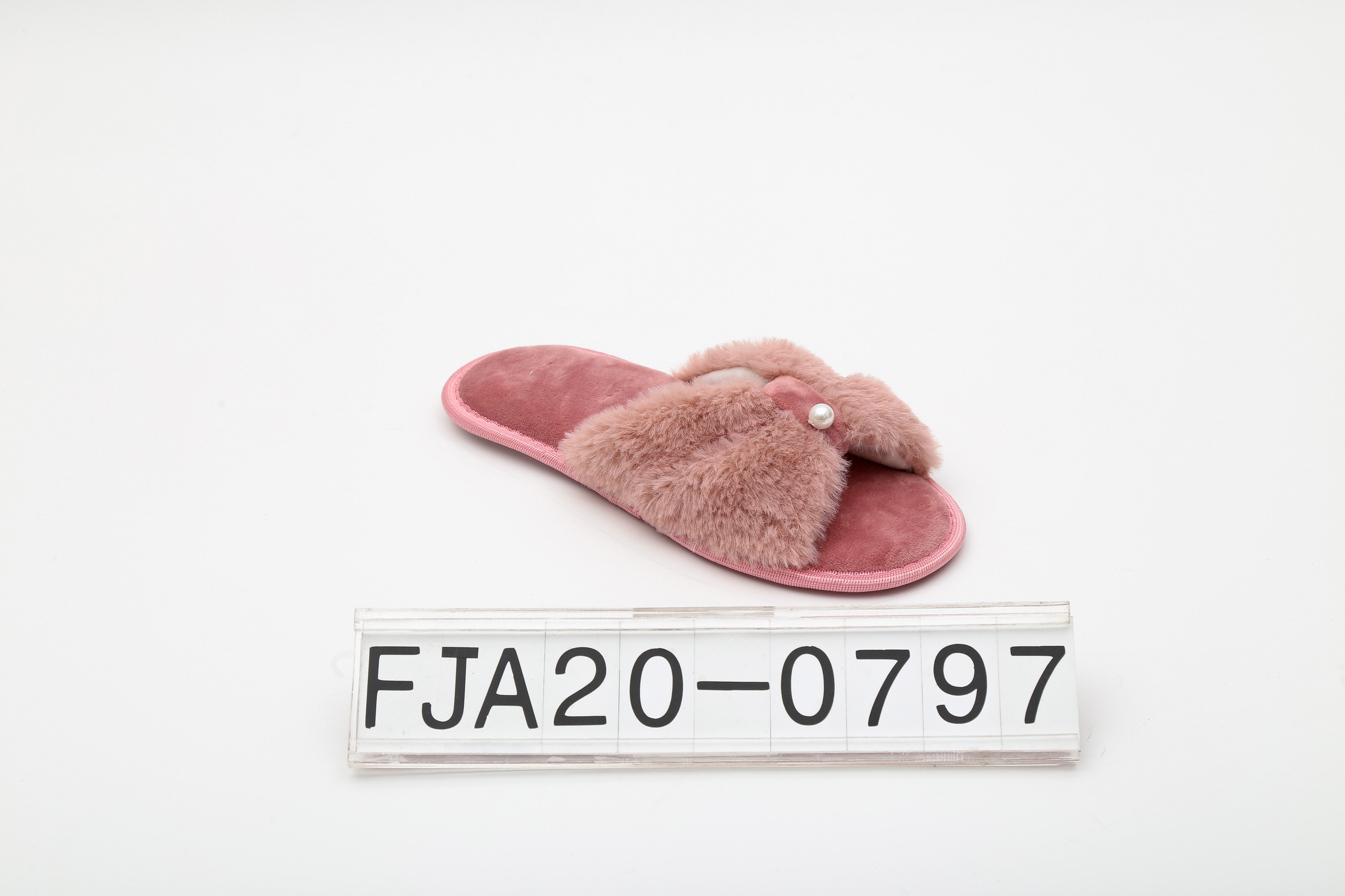 Indoor ladies slippers