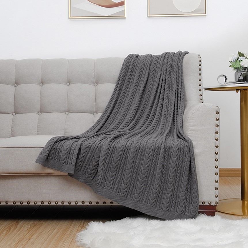 Decosy Factory supply discount price blanket acrylic knitted 100% acrylic kiniited blanket