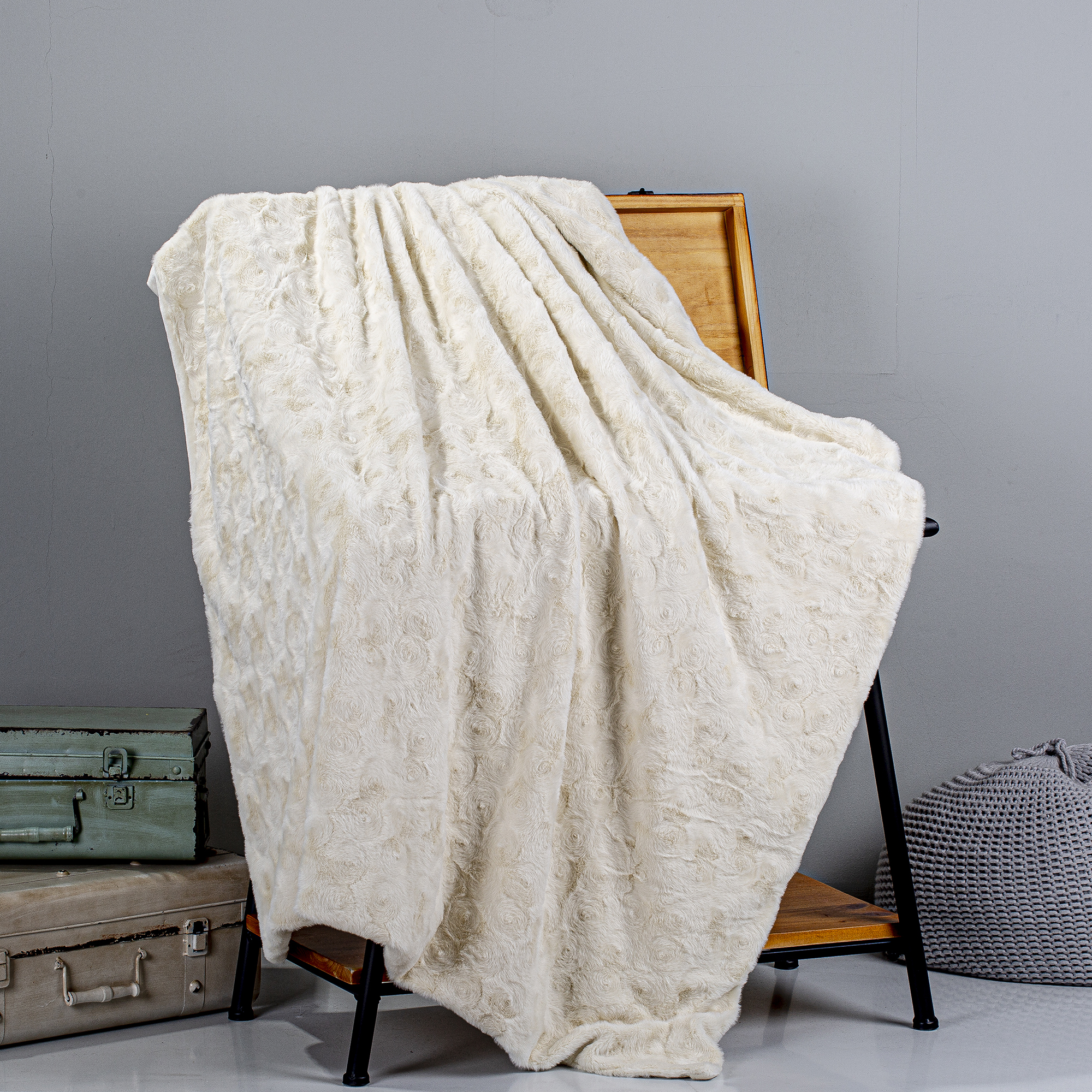 Plain brushed rabbit blanket
