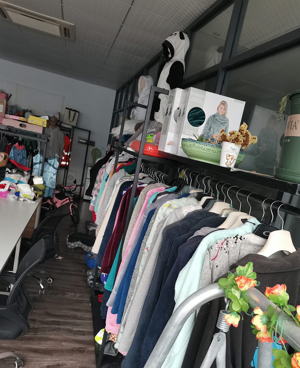 Hangzhou Changan Trading Co., Ltd. – women's suits 1