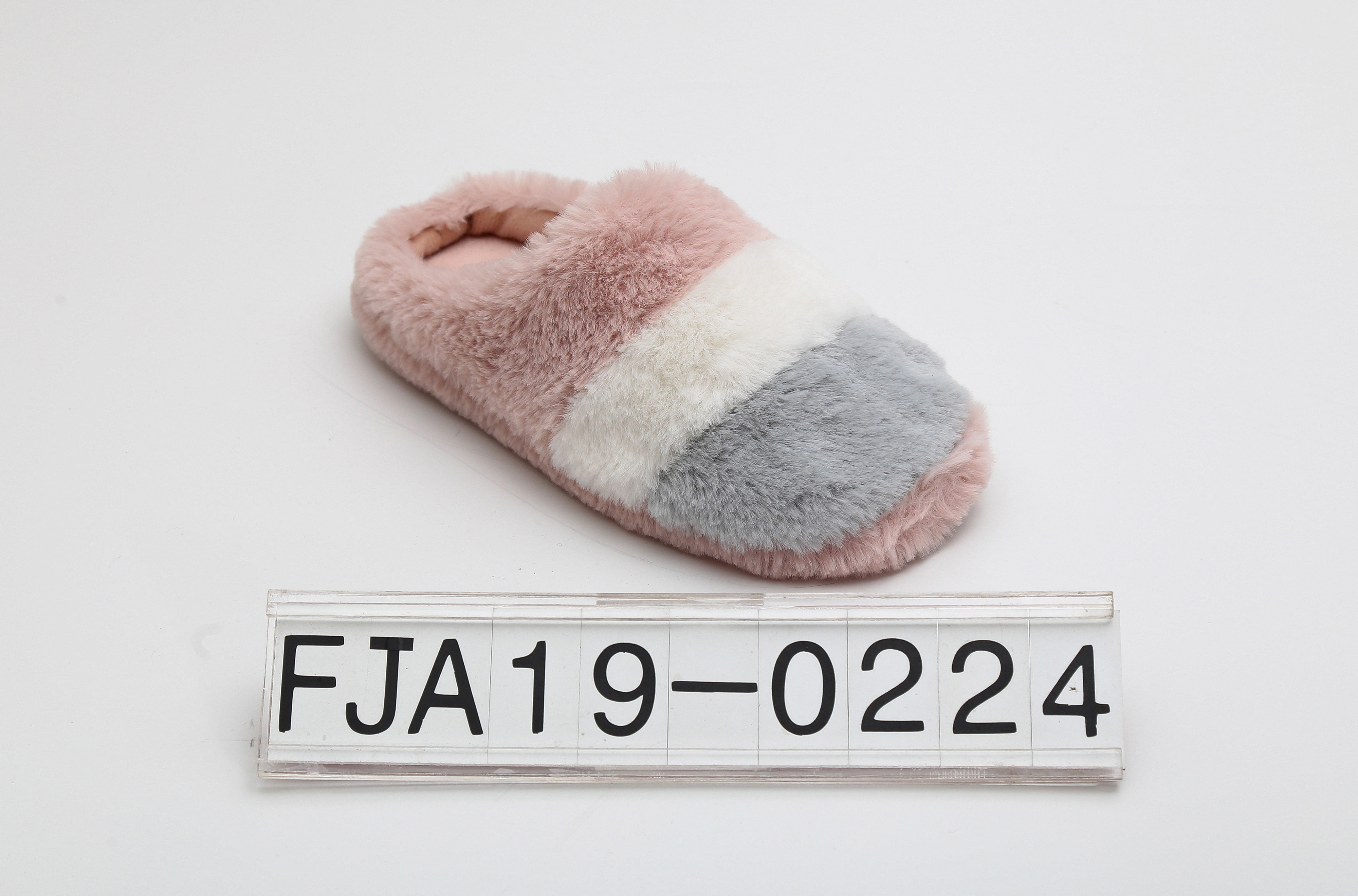 Indoor ladies slippers
