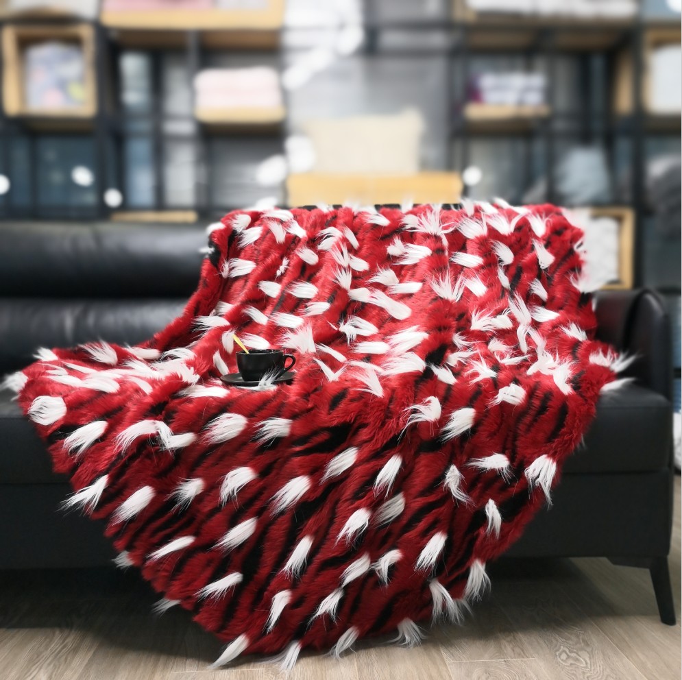 Decosy High And Low Pile Acrylic Jacquard Faux Tiger Throw Blanket