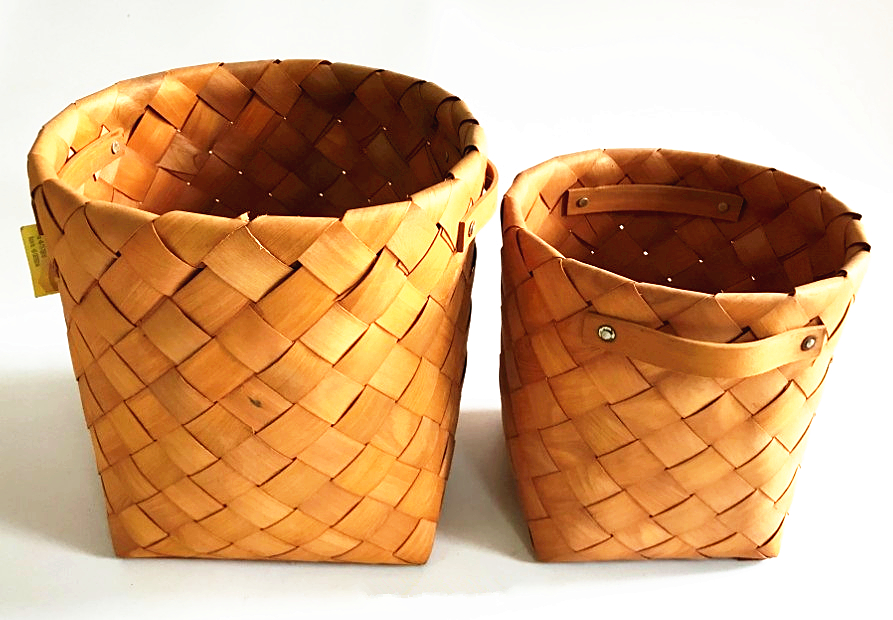 Picnic basket, laundry basket, gift basket