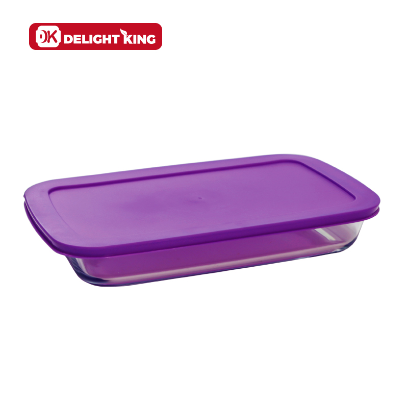 Glass baking dish
