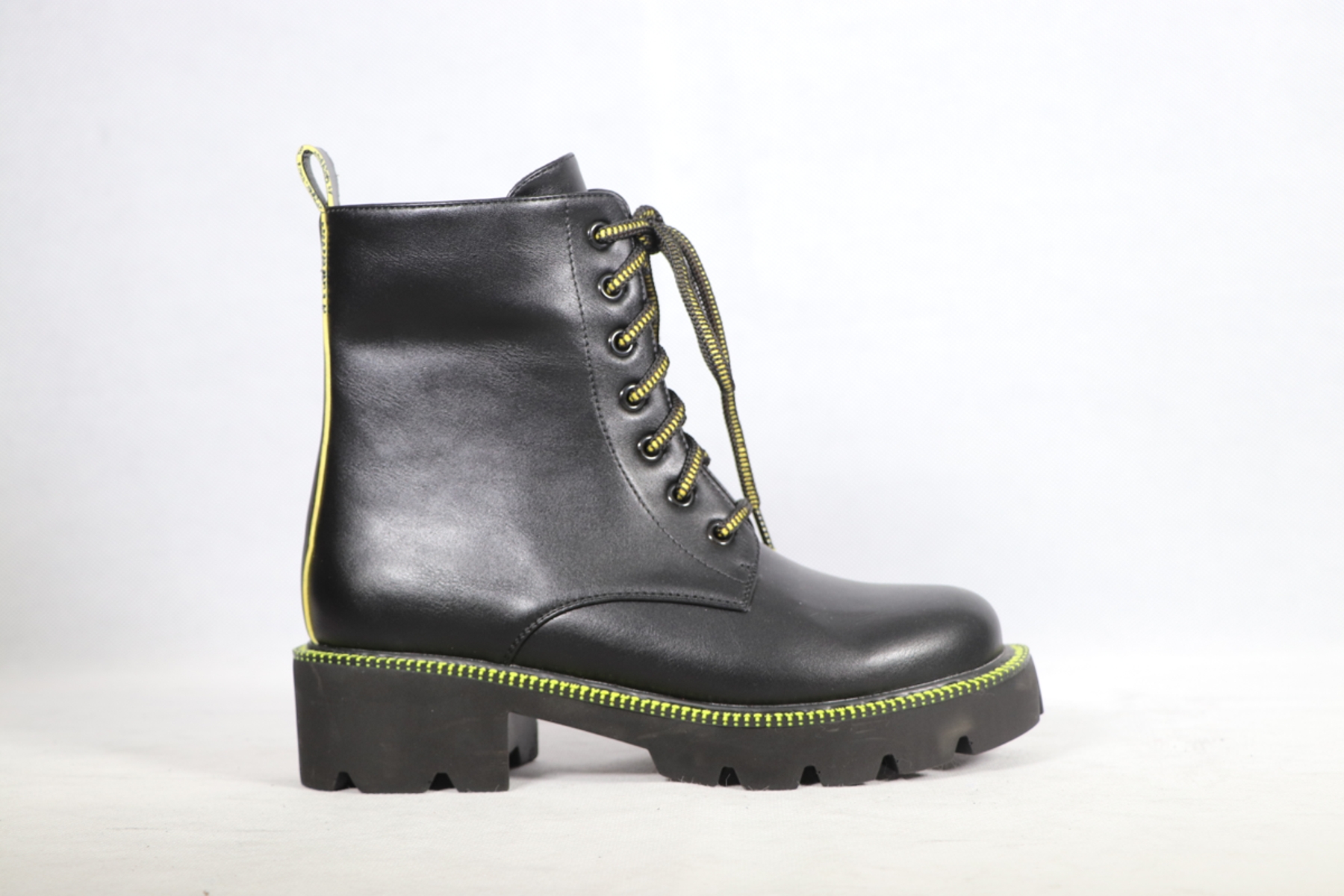 Lady Short Boots