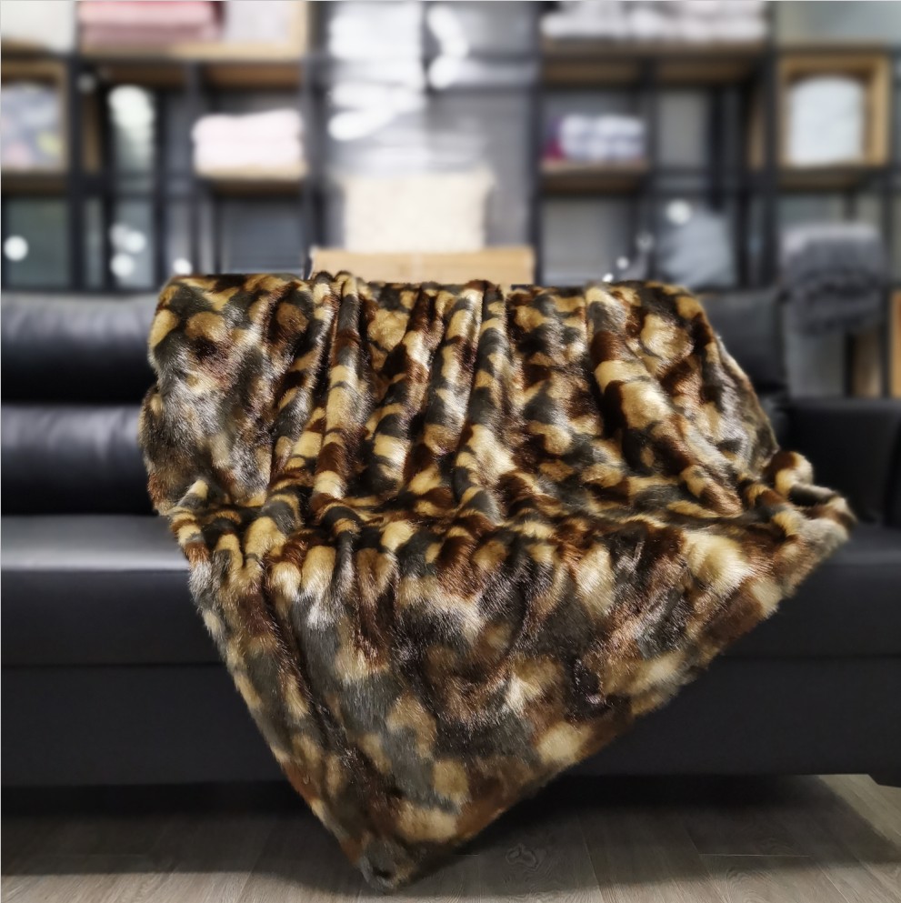 Decosy Decosy Faux Feather Throw Blanket(Brown Version)