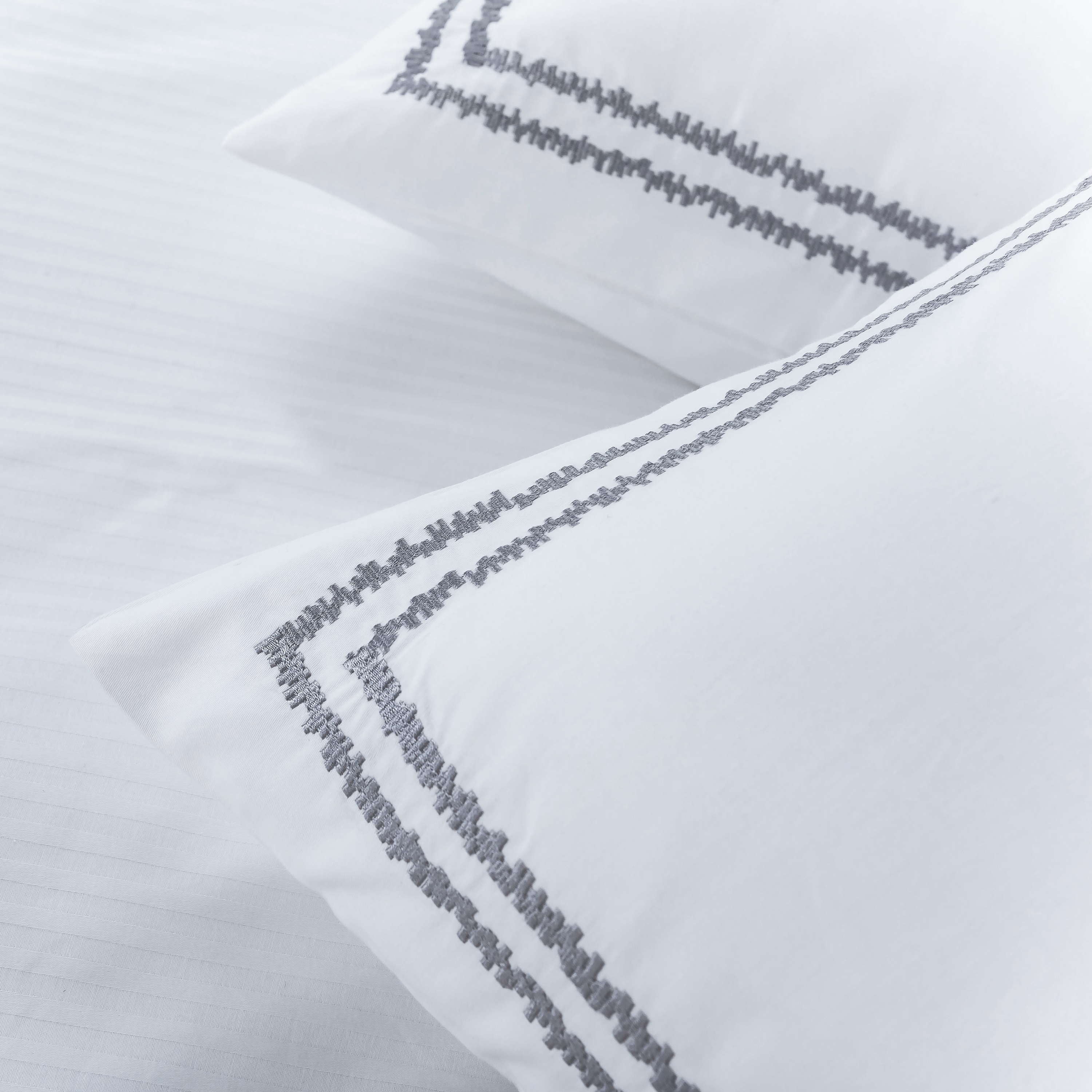 Hotel Embroidery Pillowcase Pillow Protector Pillow Cover Pillow Sham