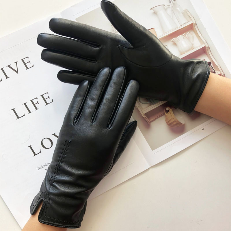 Simple Winter warm touchscreen sheepskin gloves