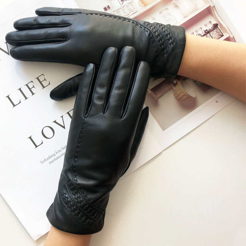 Simple Winter warm touchscreen sheepskin gloves