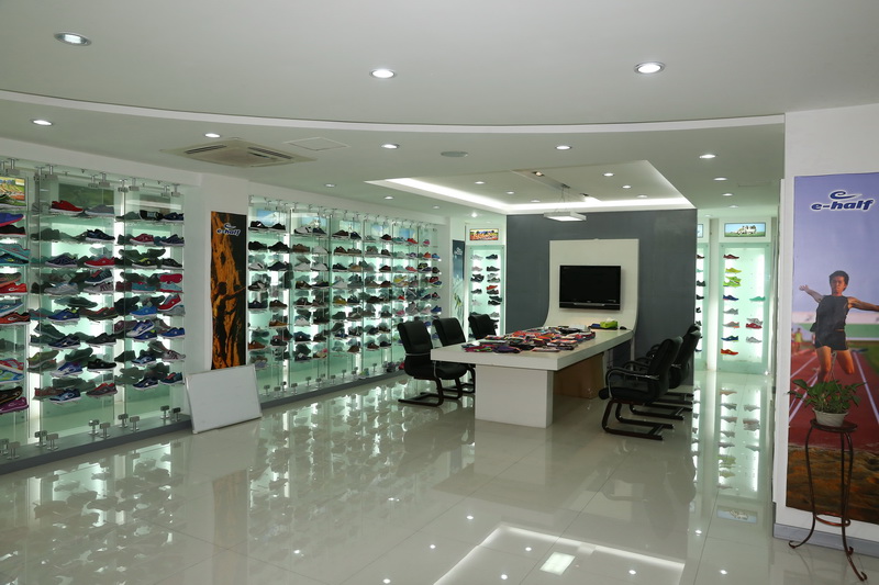 Chongqing Baide Shoes and Clothing Co., Ltd. – tennis shoes 1