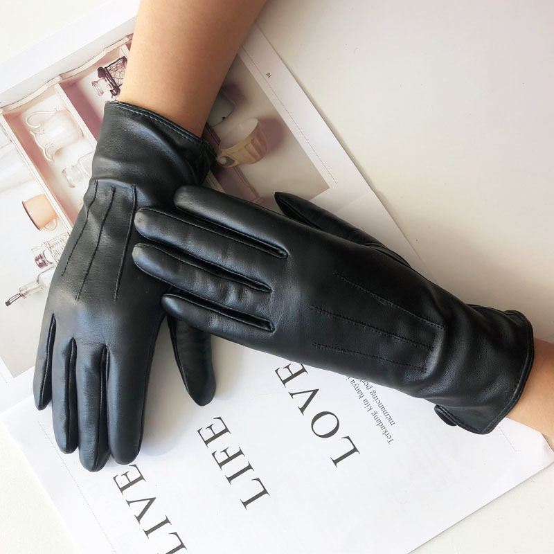 Women's winter warm fashion sheepskin gloves