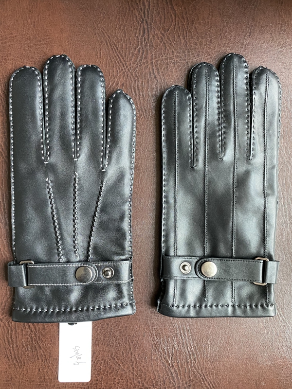 handing sewing gloves for man