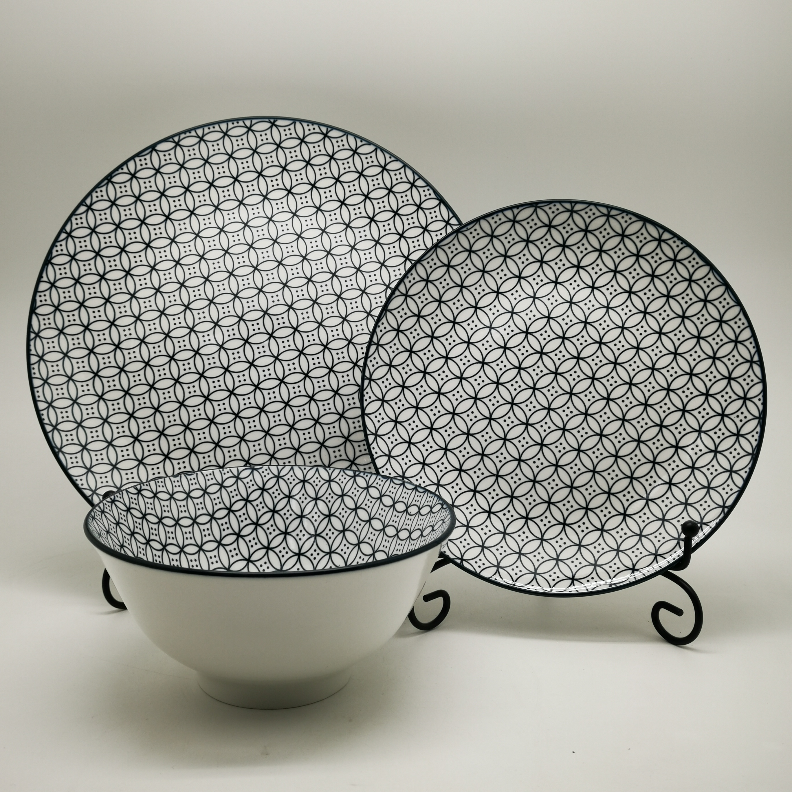 Porcelain dinner set pad print black