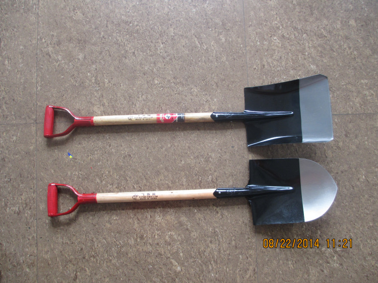 Wooden Shovel S503d