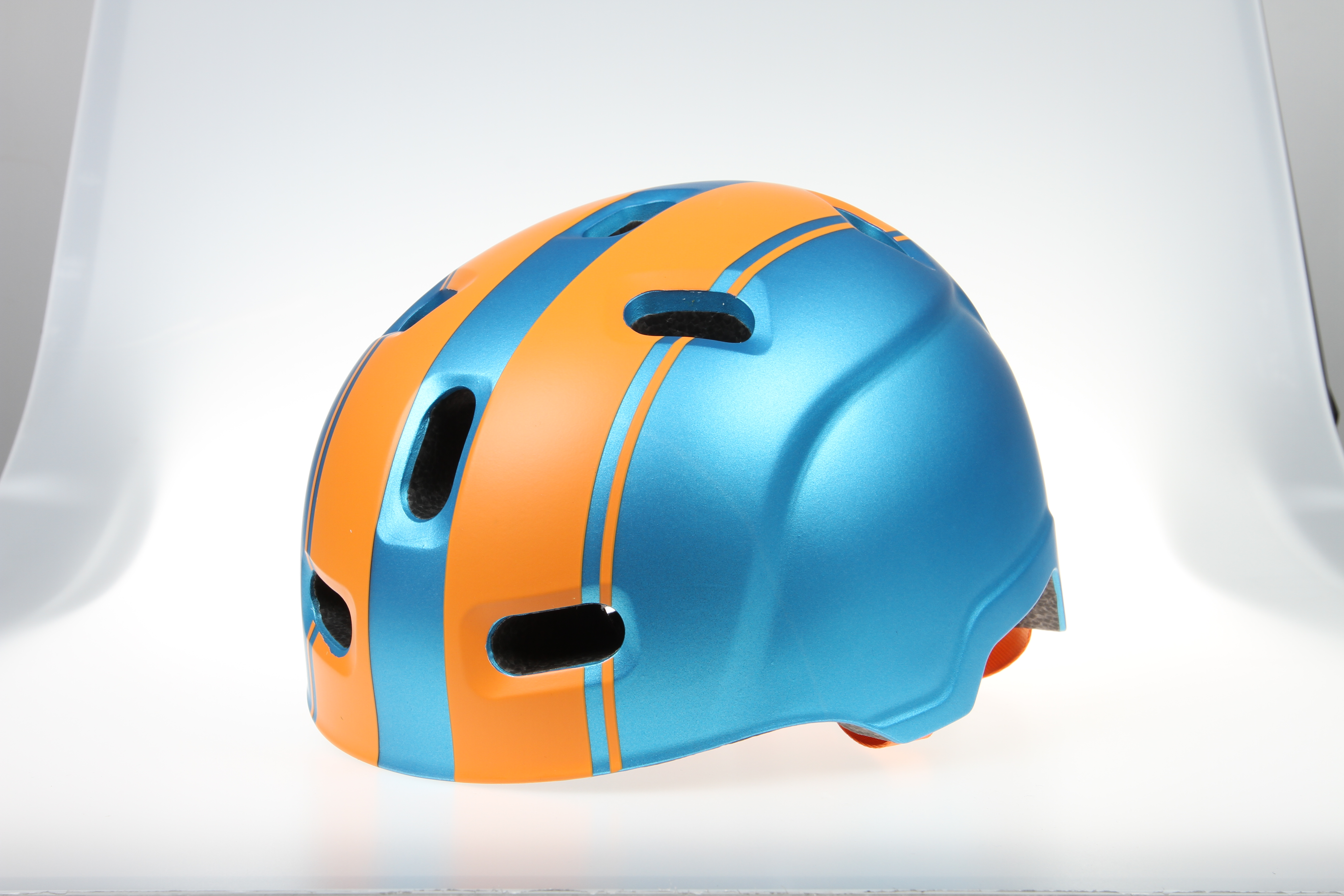 Skate helmet