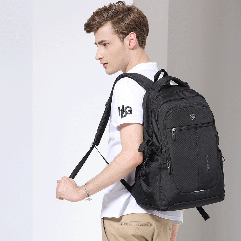 Aoking ODM Large Capacity Breathable Laptop Backpack with Headphone Port