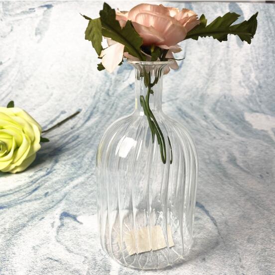 Cute design high borosilicate glass flower vases for home decor with line design EU standard ODM OEM