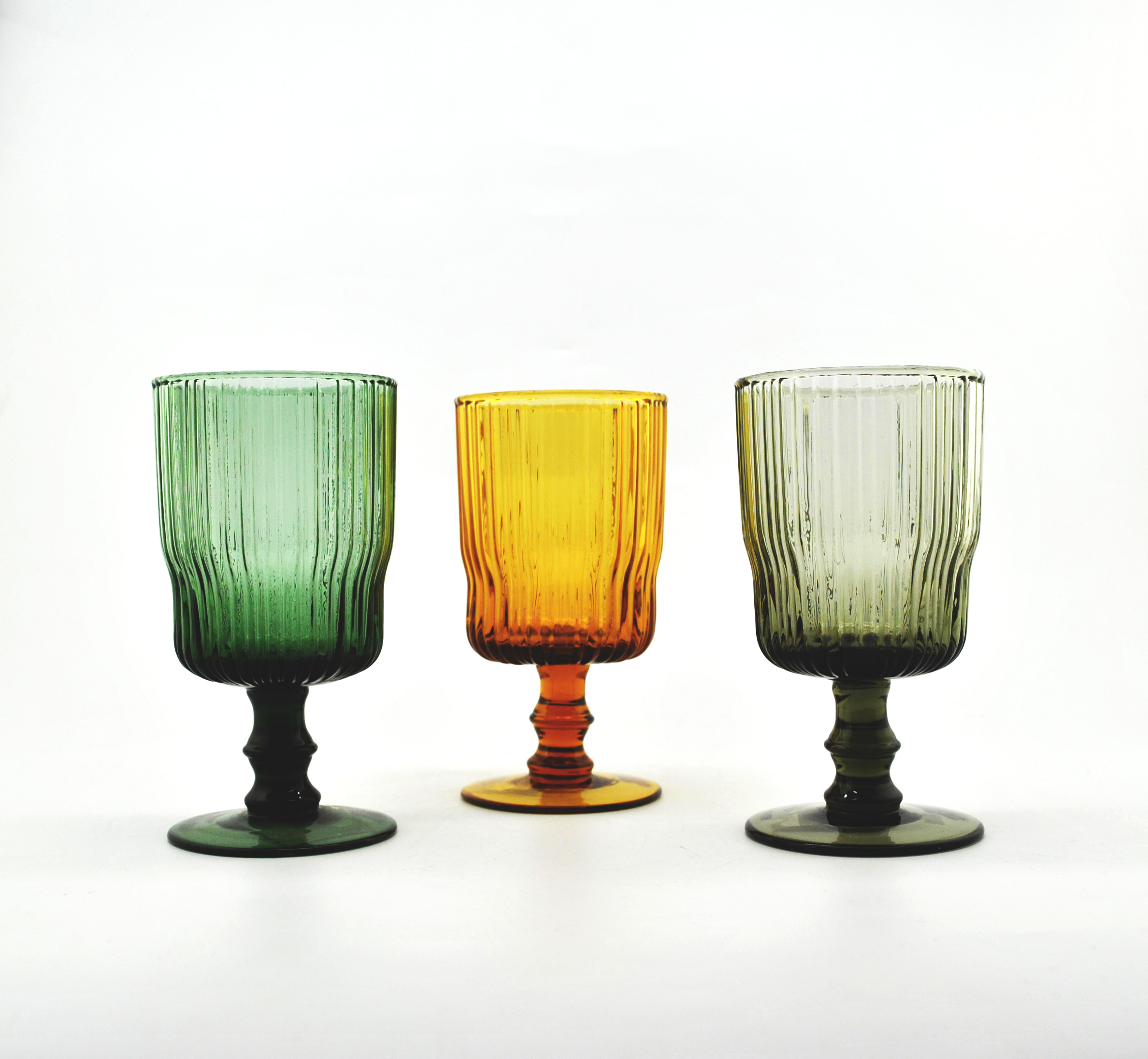Colored embossed optic wine glass