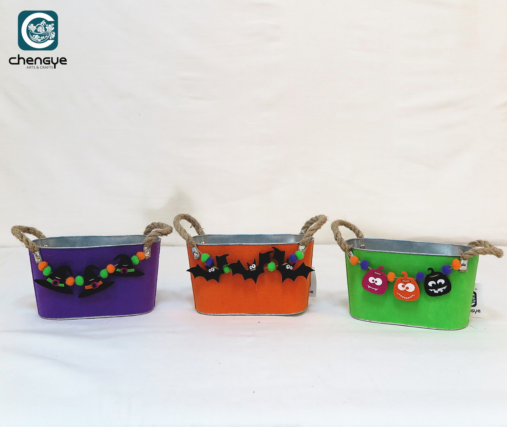 Oval shape mteal bucket