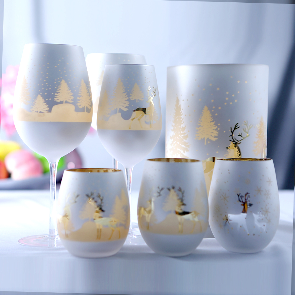 New wine glass set specially designed for Christmas