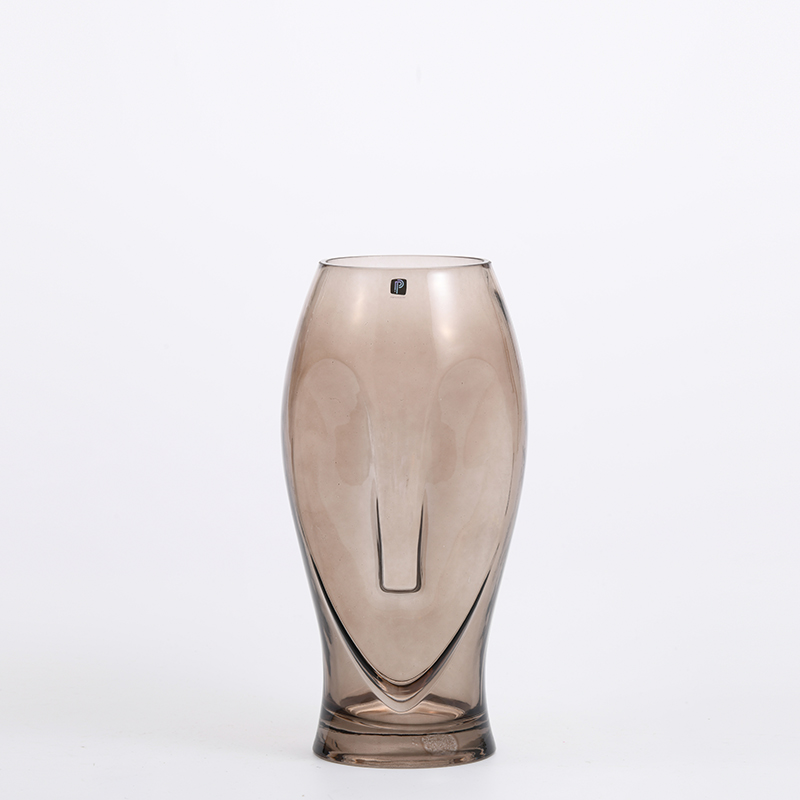 Glass vase