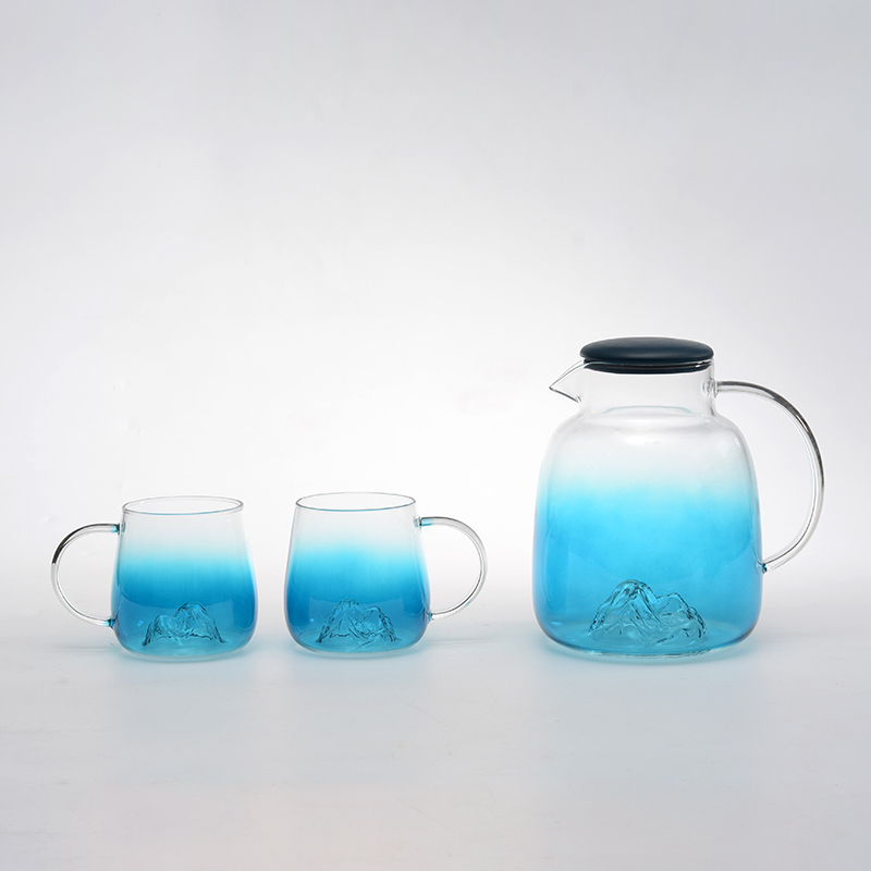 Glass pitcher with glass cup set