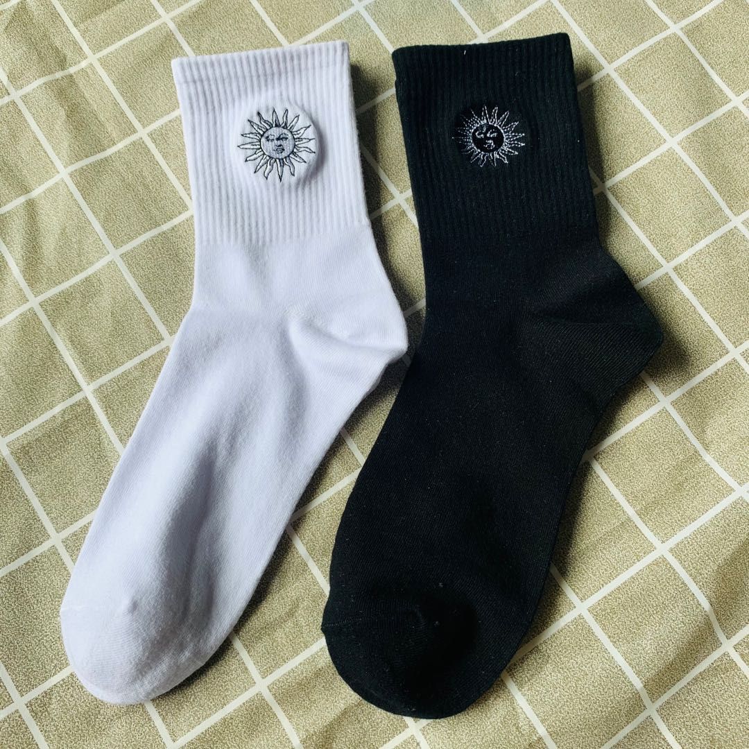 Ladies Sport Socks With Embrodiery