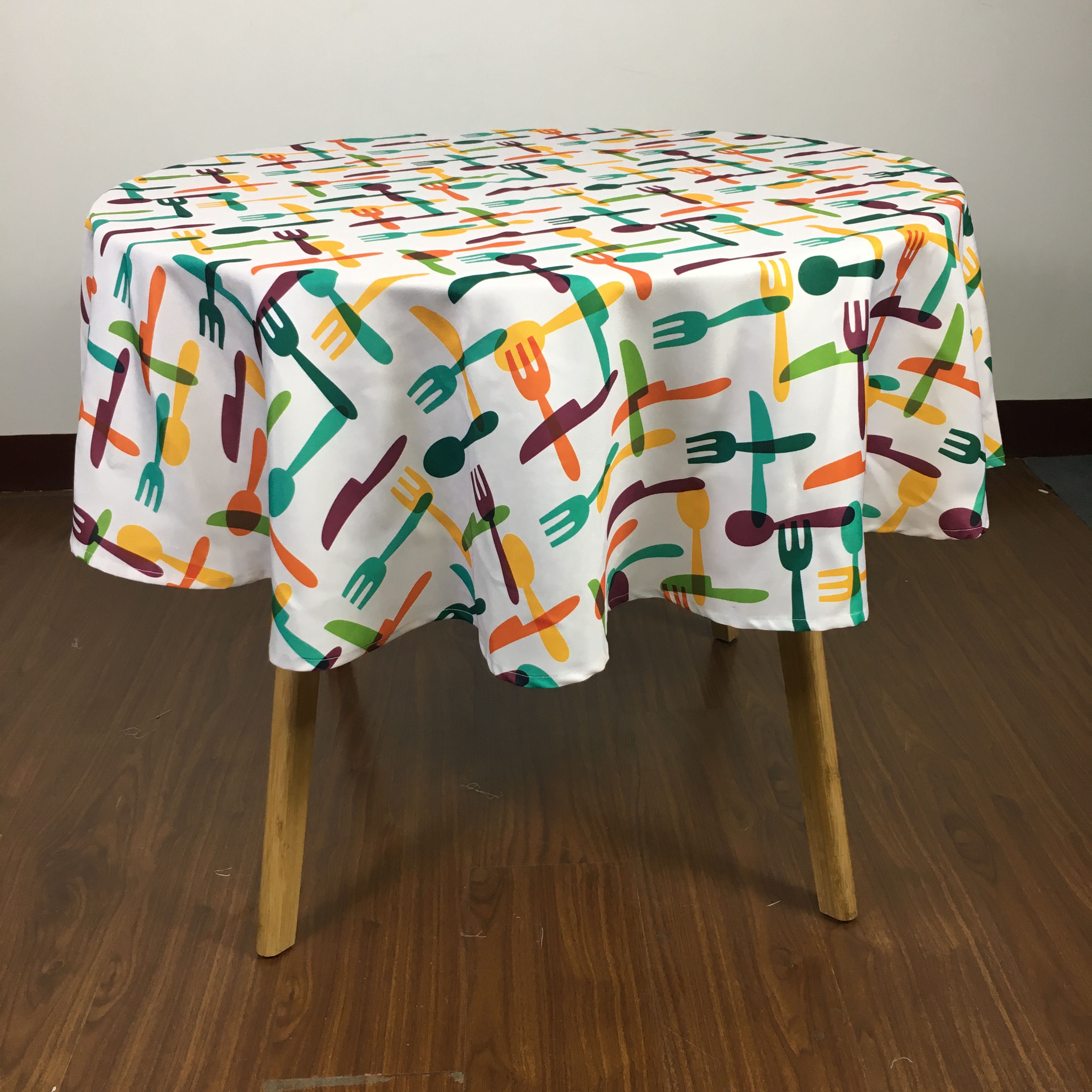 Polyester printed tablecloth
