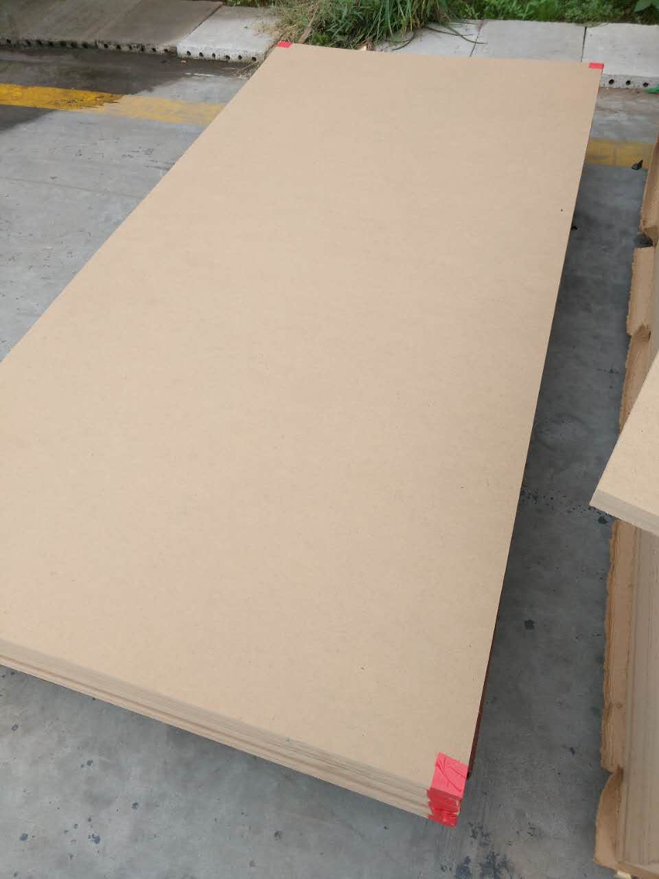 Laminated MDF, Resitant MDF,Wholesale Plain MDF Board .
