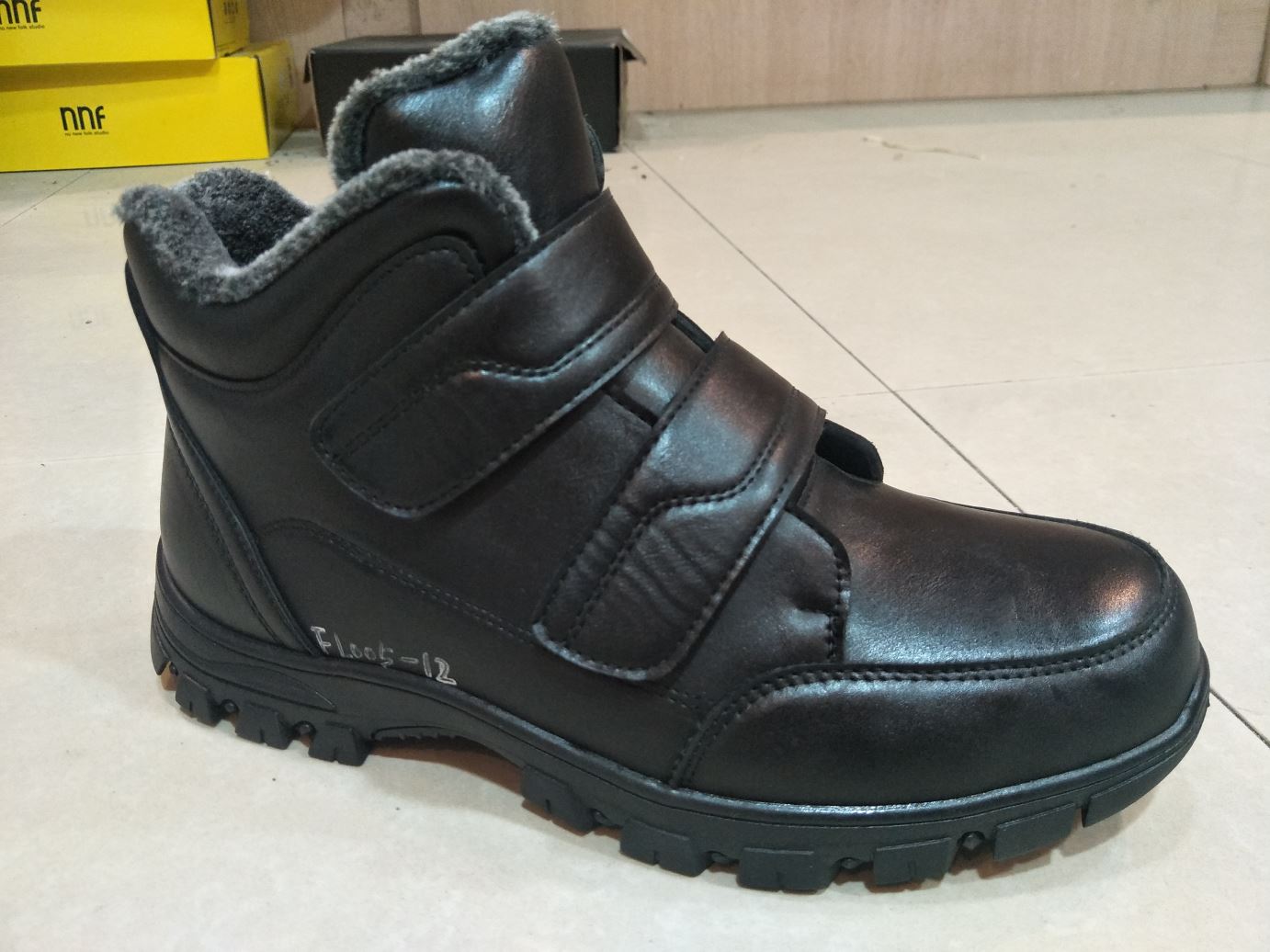Men Hiking Boots