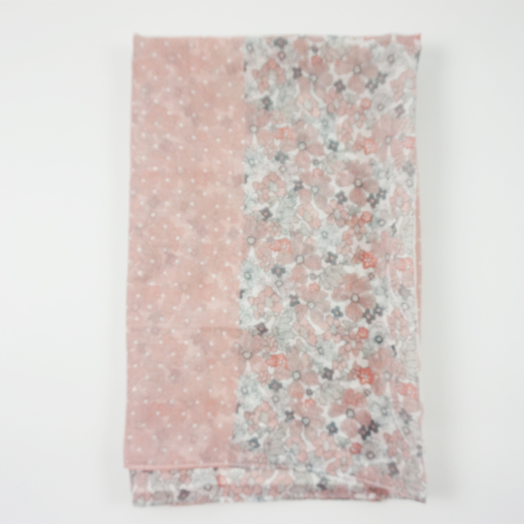 Ladies woven snood