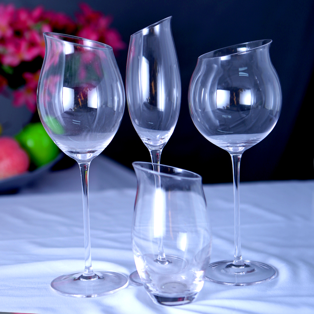 Petal mouth clear material wine glass set, flower shaped wine glass