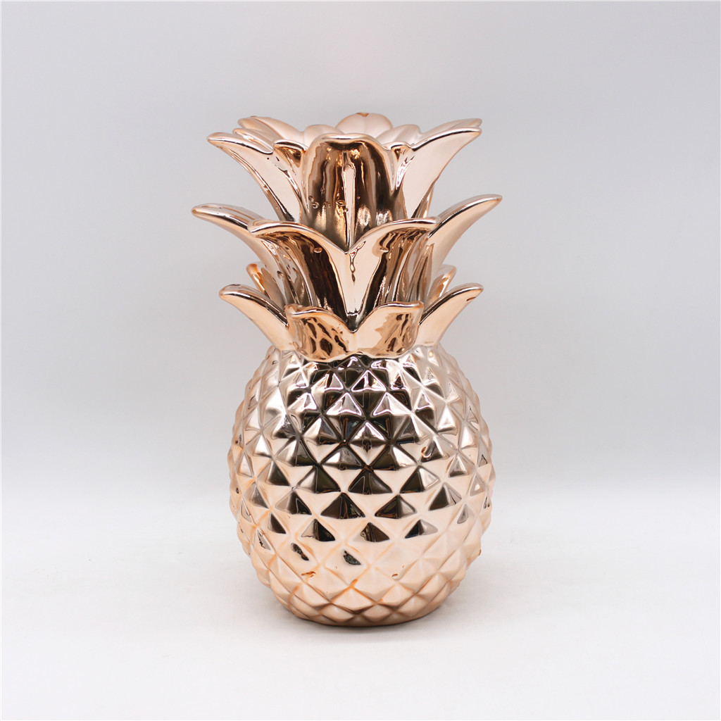Electroplated ceramic pineapple decoration