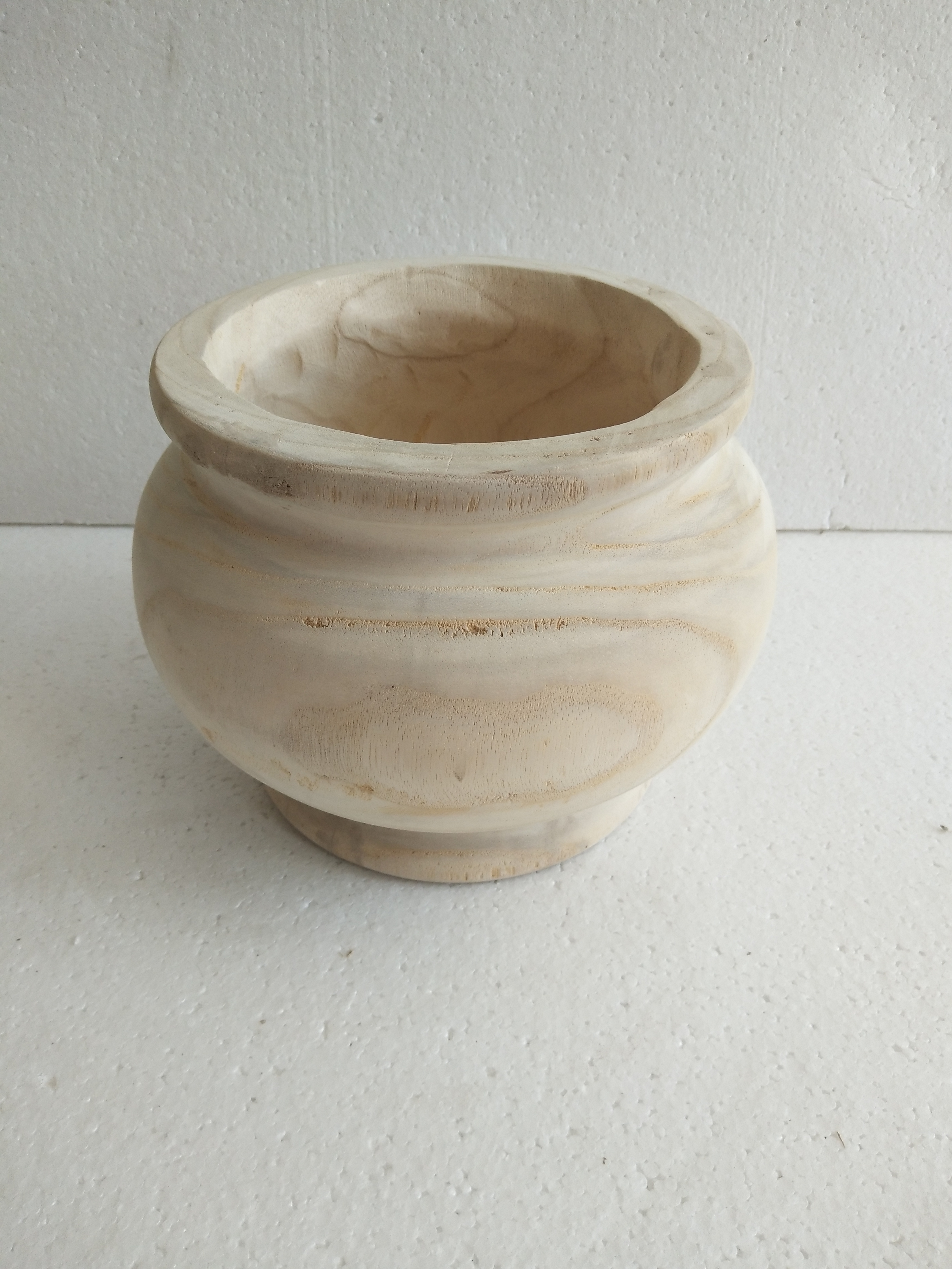 Wood pot