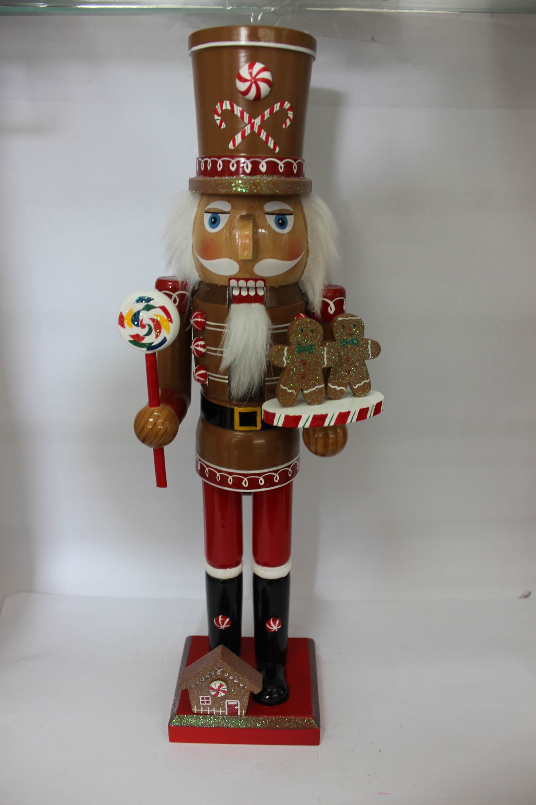 15 Inch Wooden Candy Nutcracker For Christmas Decoration