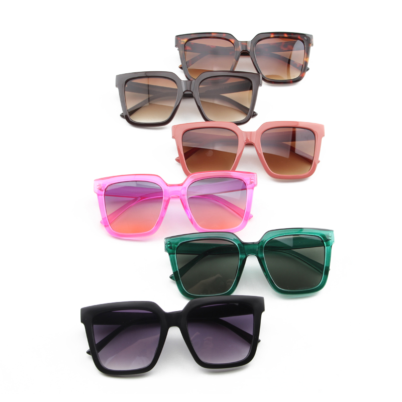 2020 New Plastic Sunglasses Women Men Fashion Trendy Square Sunlasses Uap02988a