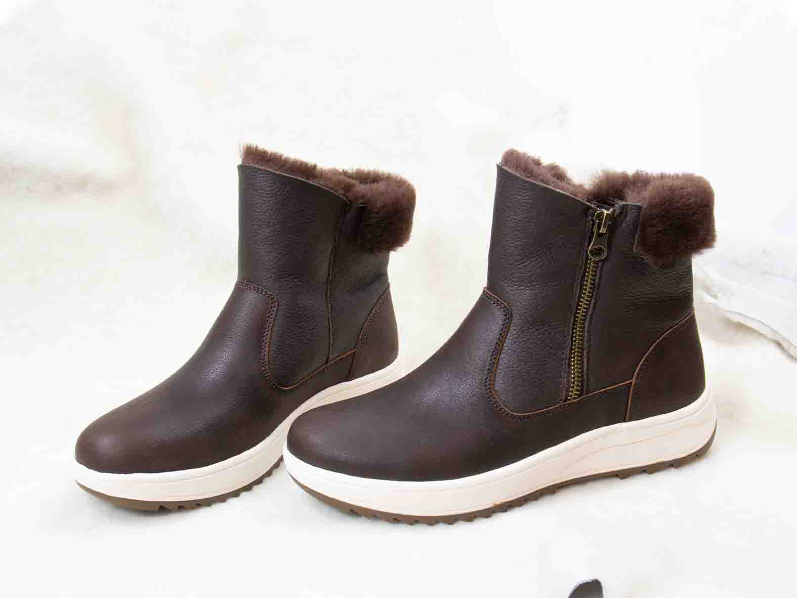 LEATHER BOOTS /lady boots/lady shoes/outdoor shoes