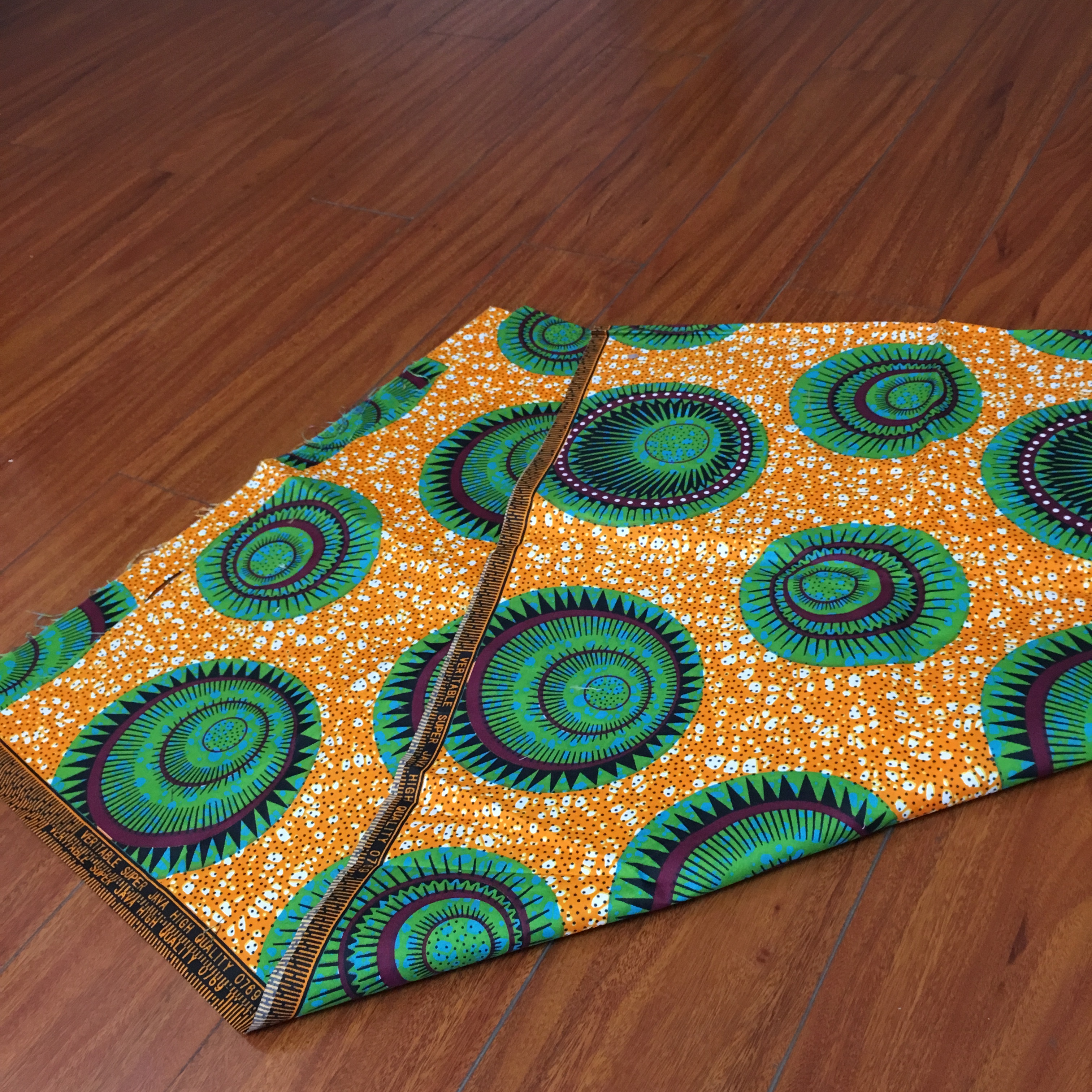 High Quality African Polyester Wax Prints Fabric Colorful Classical Geometric Patterns Fabric