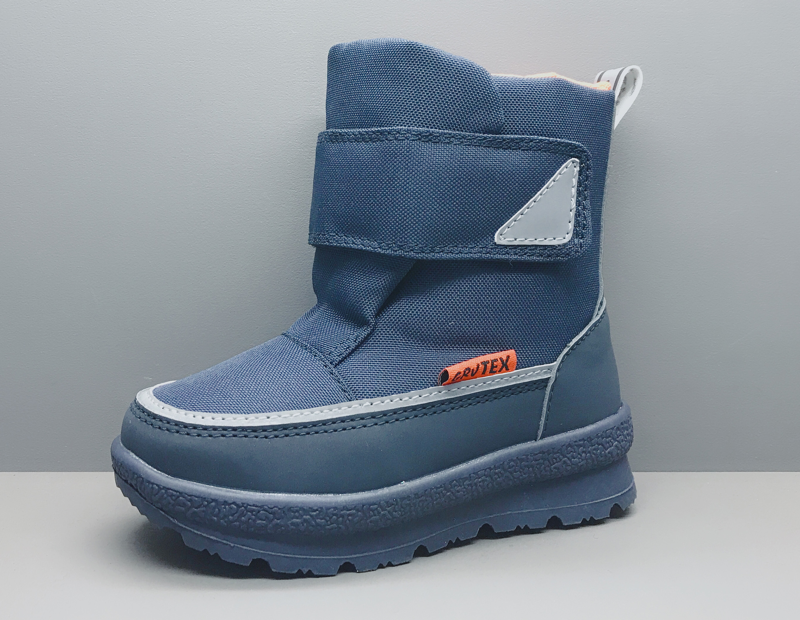 snow boots