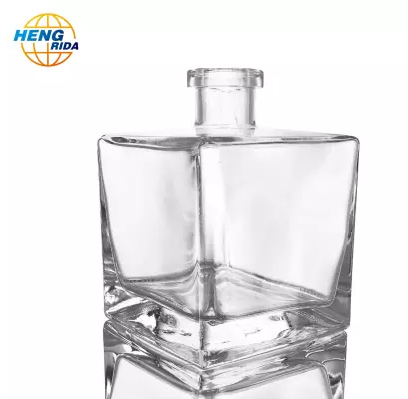 Diffuser glass bottle