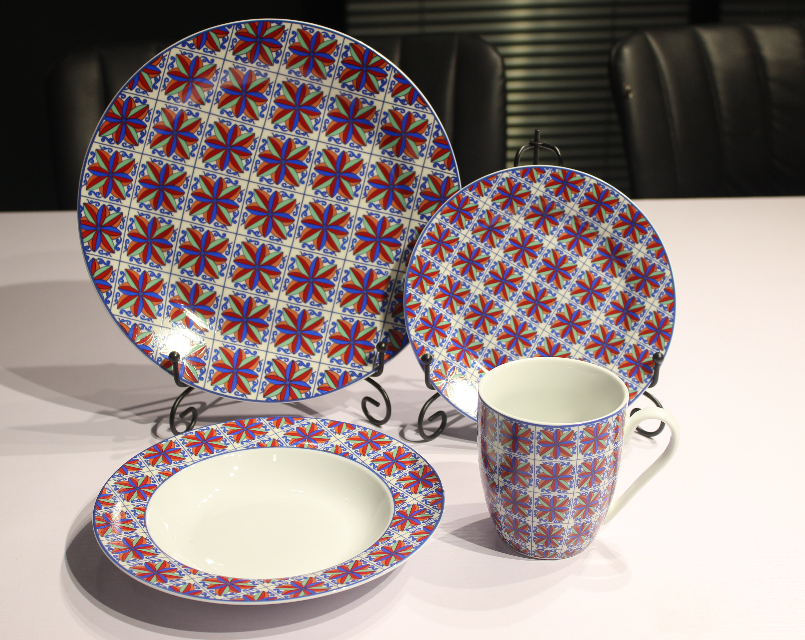Porcelain Dinner Set
