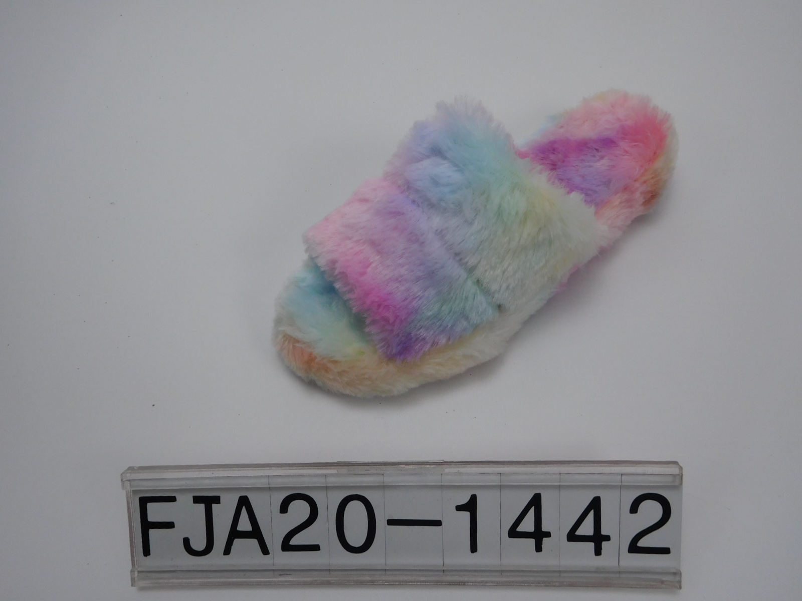 Indoor ladies slippers