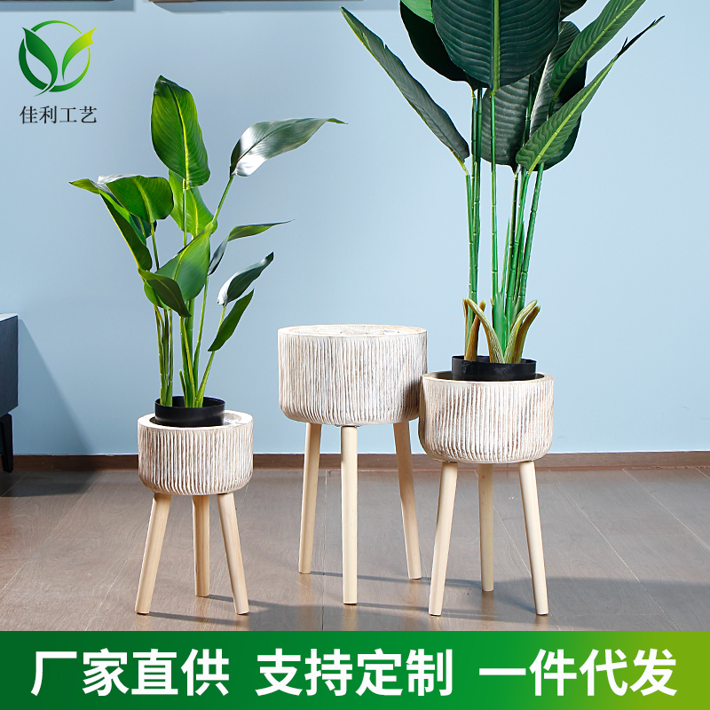 wooden pot