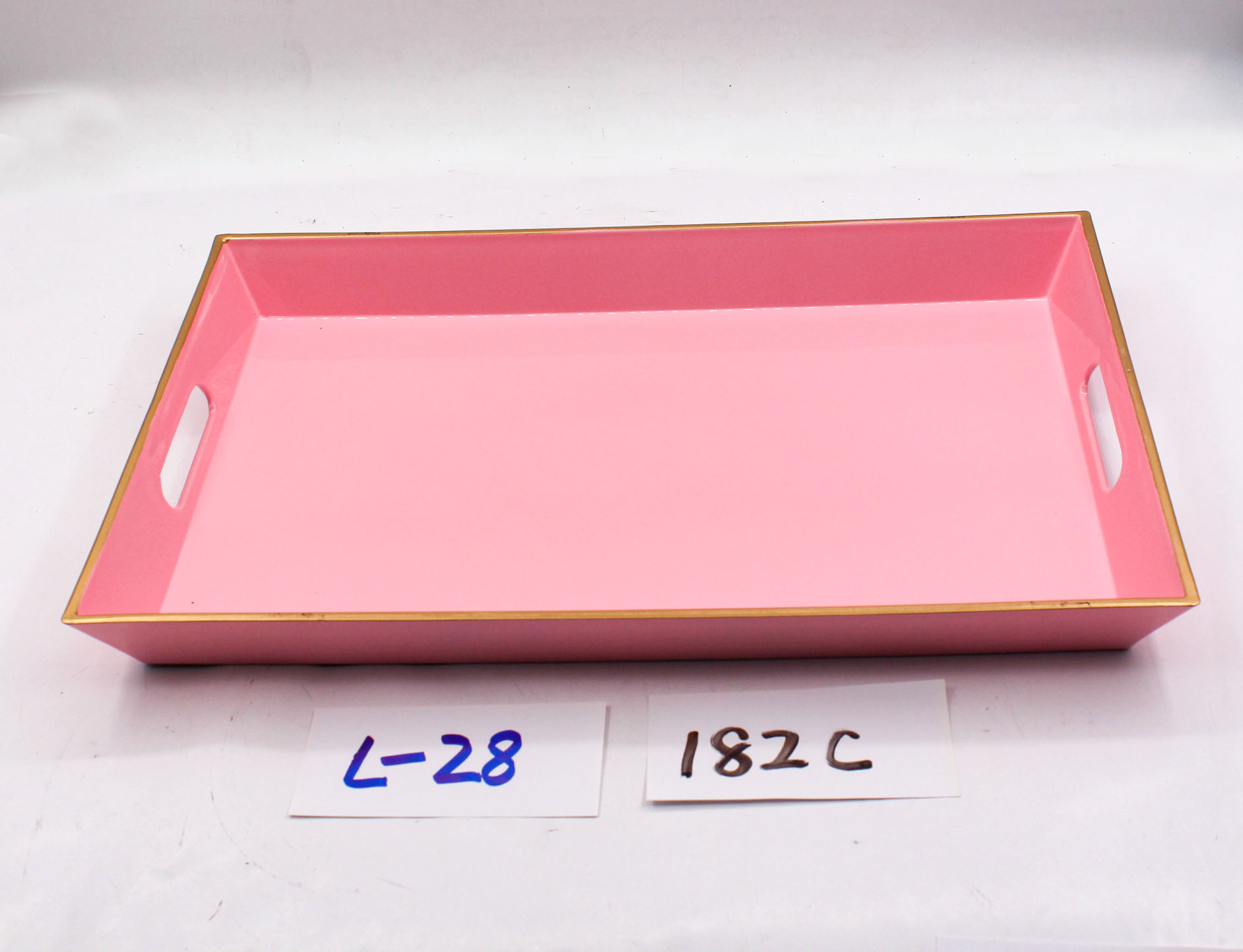 Plastic charger plate