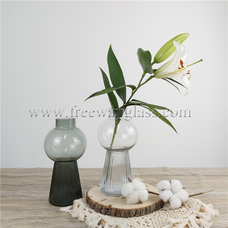 handmade solid glass vase with clear /smoke for home wedding