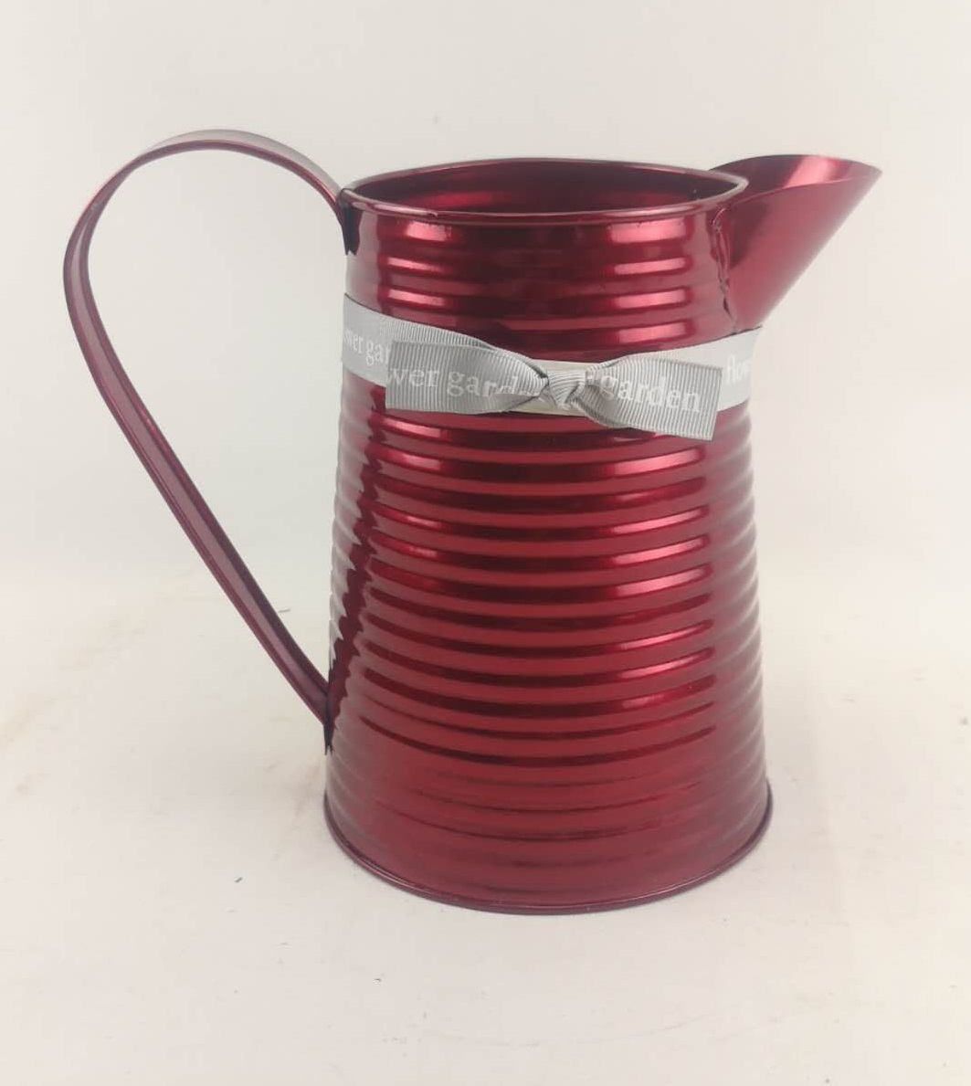 Shabby chic small metal tea cup wantering can with long spray spout water