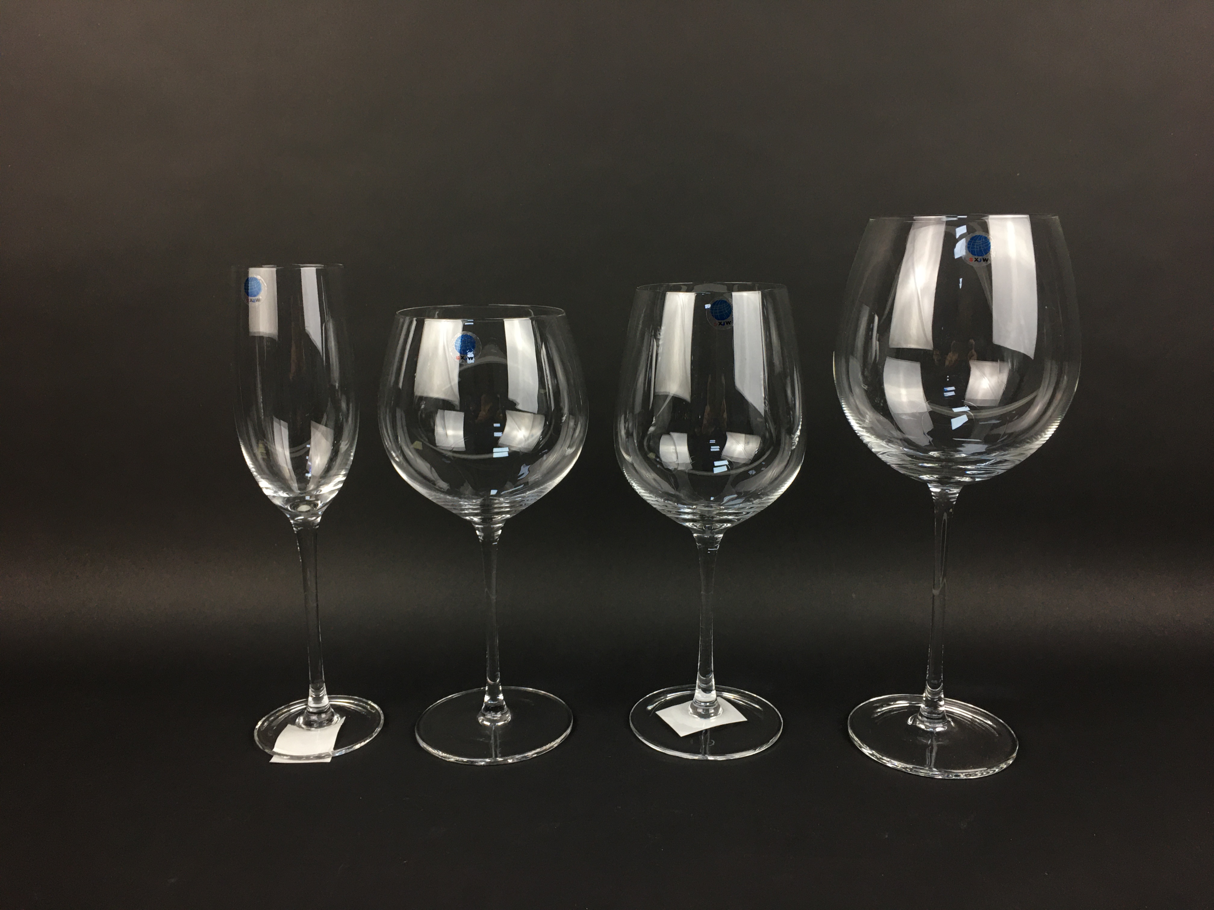 Clear Crystal Wine Glasses