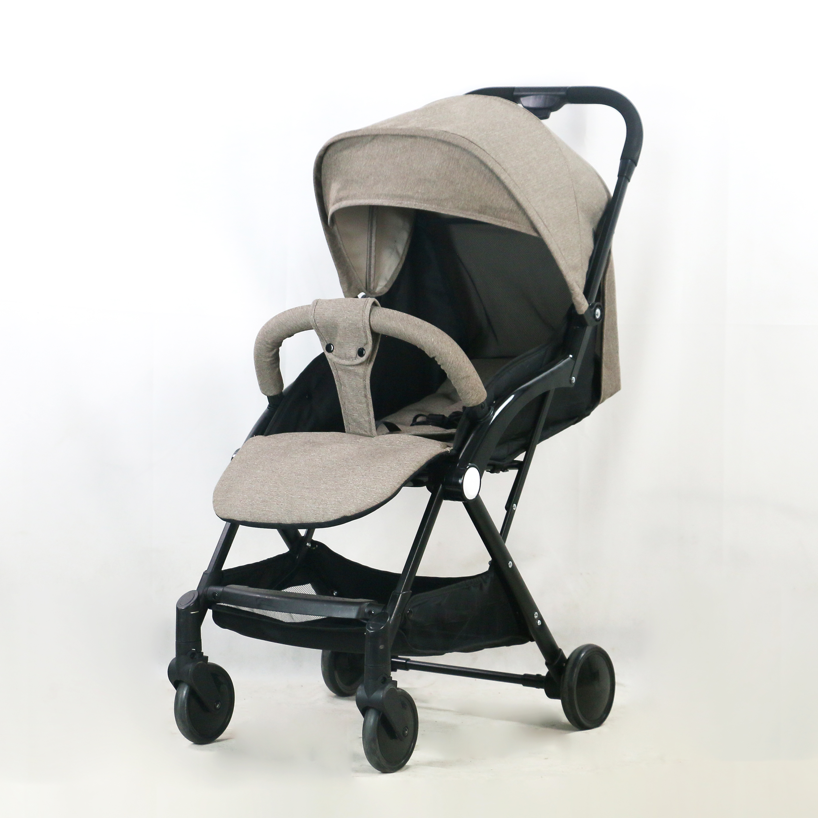 Sagebaby T400 brushed widen seat carrier w hand luggage can take on the plane