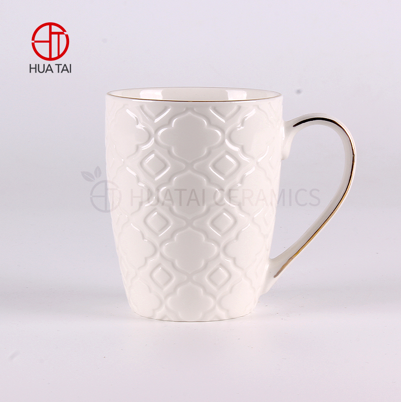 Ceramic mug Embossed gold-rimmed ceramic mug